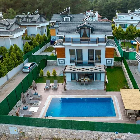 Alaz Villa